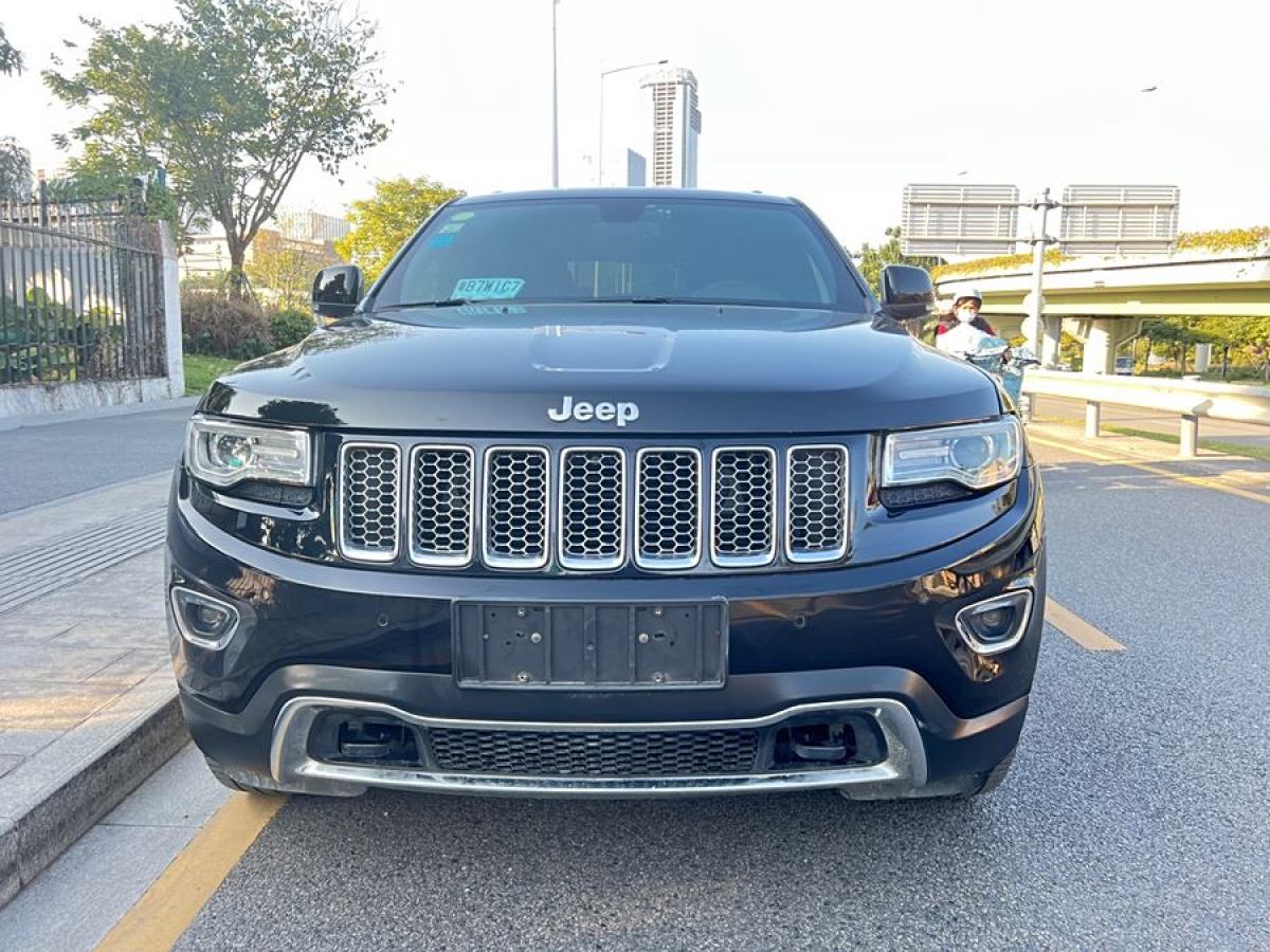 Jeep 大切諾基  2015款 3.0TD 柴油 精英導(dǎo)航版圖片