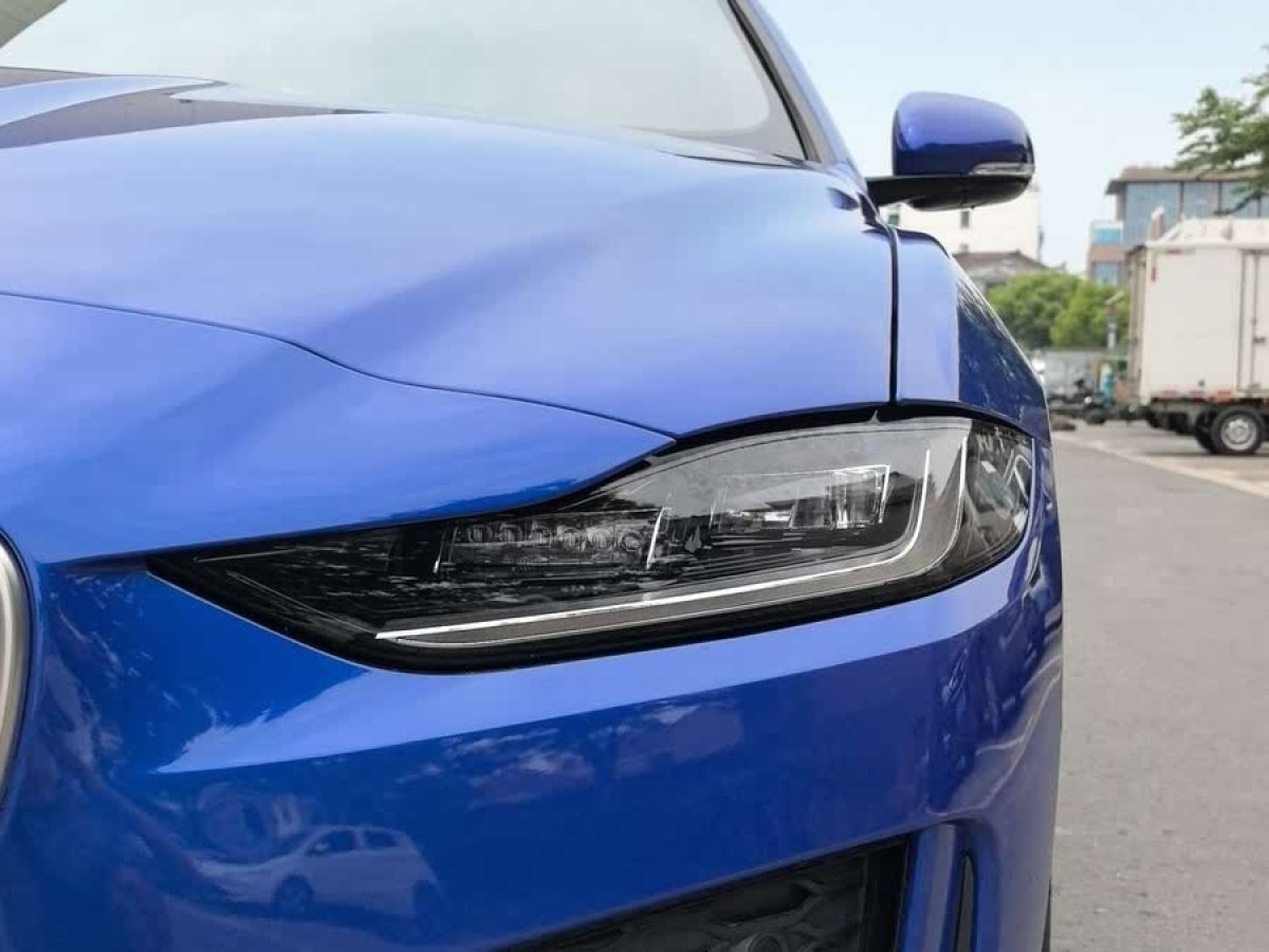 捷豹 XEL  2020款 2.0T 200PS R-DYNAMIC S進(jìn)取運(yùn)動(dòng)版圖片