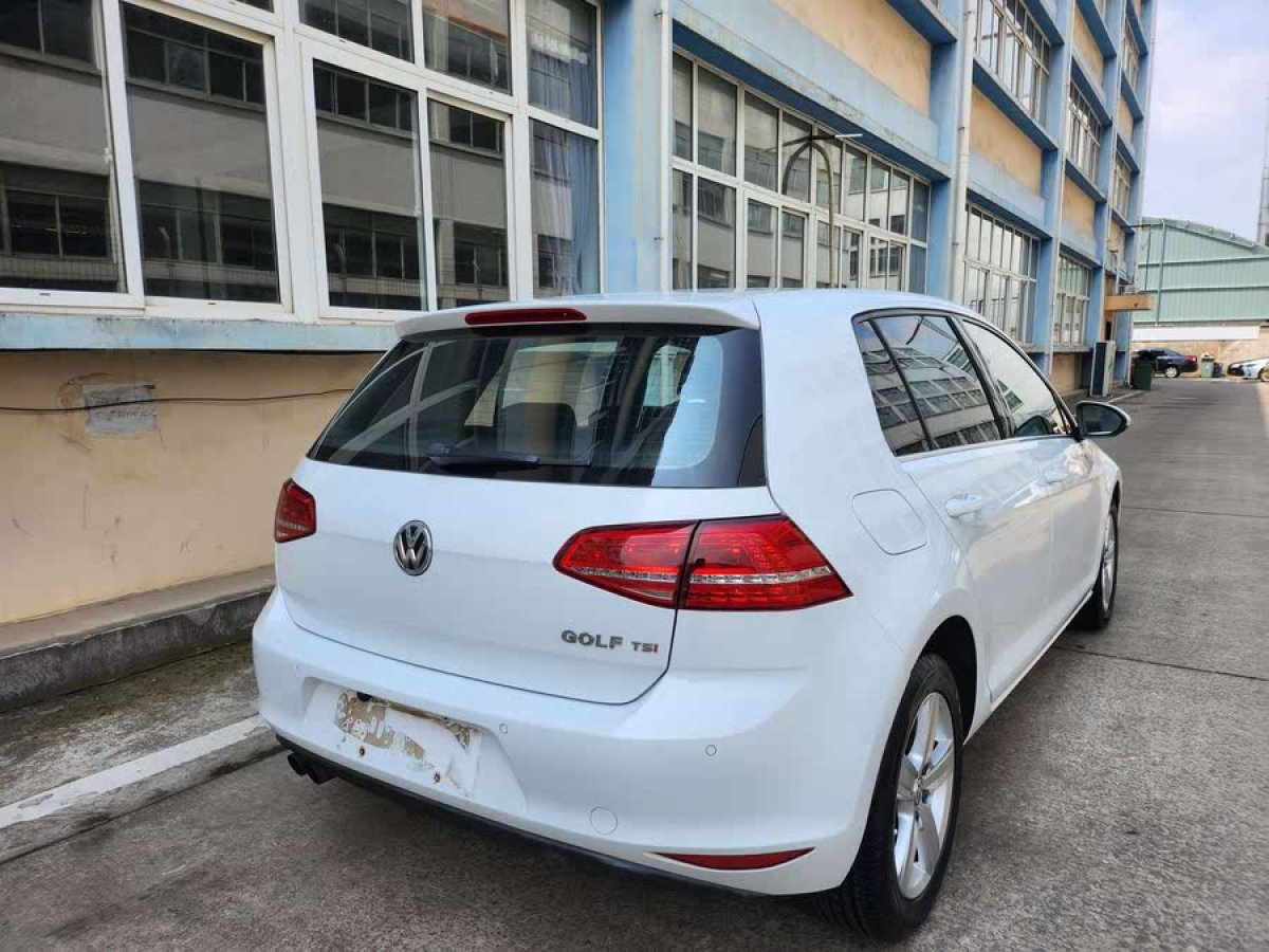 大眾 高爾夫  2016款 230TSI 自動(dòng)舒適型圖片