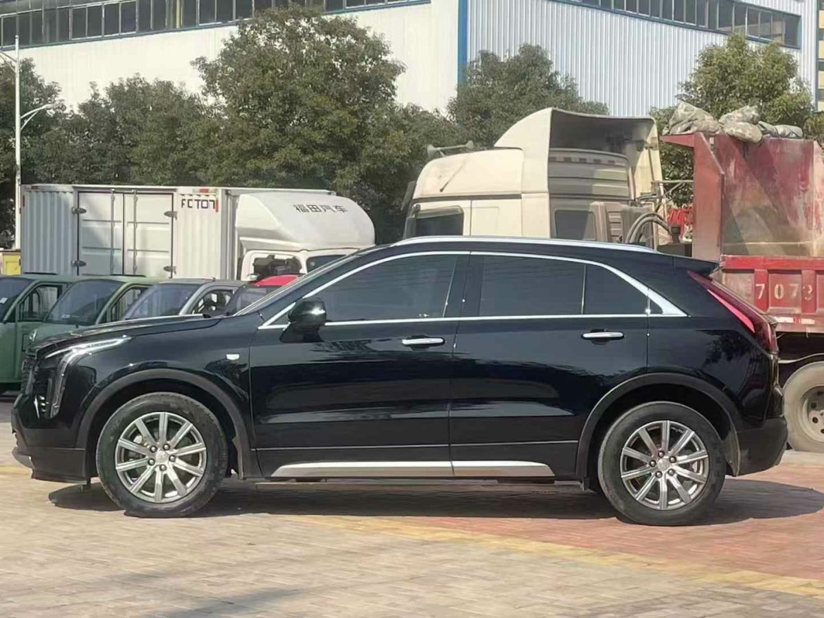 凱迪拉克 CT6  2019款 28T 領(lǐng)先運(yùn)動型圖片