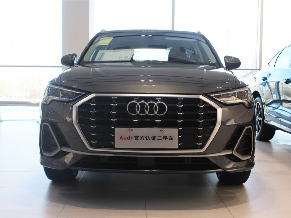 奧迪 奧迪q3 2021款 35 tfsi 進取動感型圖片