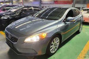 V40 沃爾沃 2.0T 智雅版