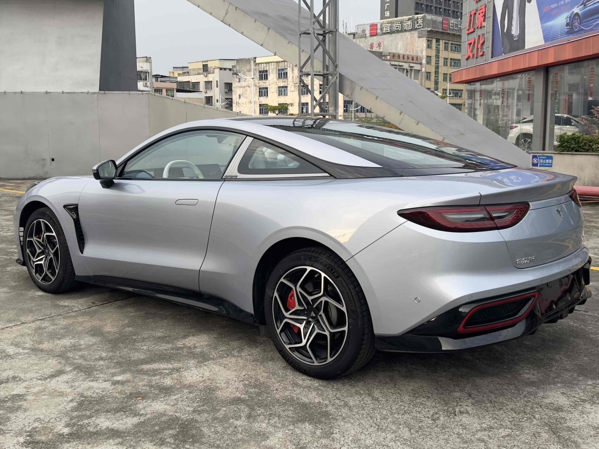 2024年5月哪吒 哪吒GT  2023款 580 AWD