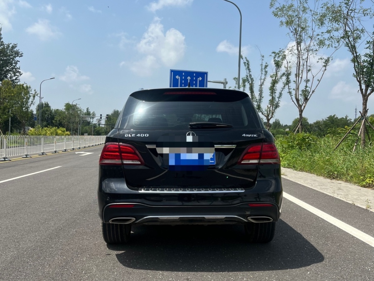 奔馳 奔馳GLE  2016款 GLE 320 4MATIC 豪華型圖片