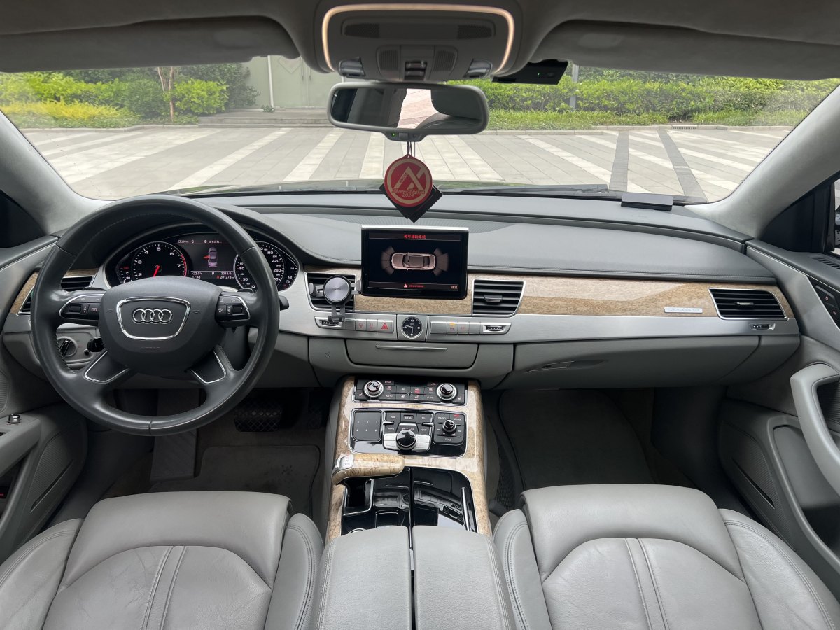 奧迪 奧迪A8  2011款 A8L 3.0 TFSI quattro舒適型(213kW)圖片