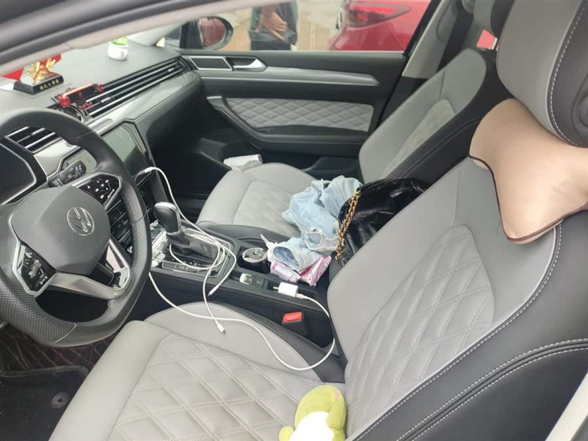 大眾 邁騰  2023款 200萬輛紀念版 330TSI DSG領(lǐng)先型圖片