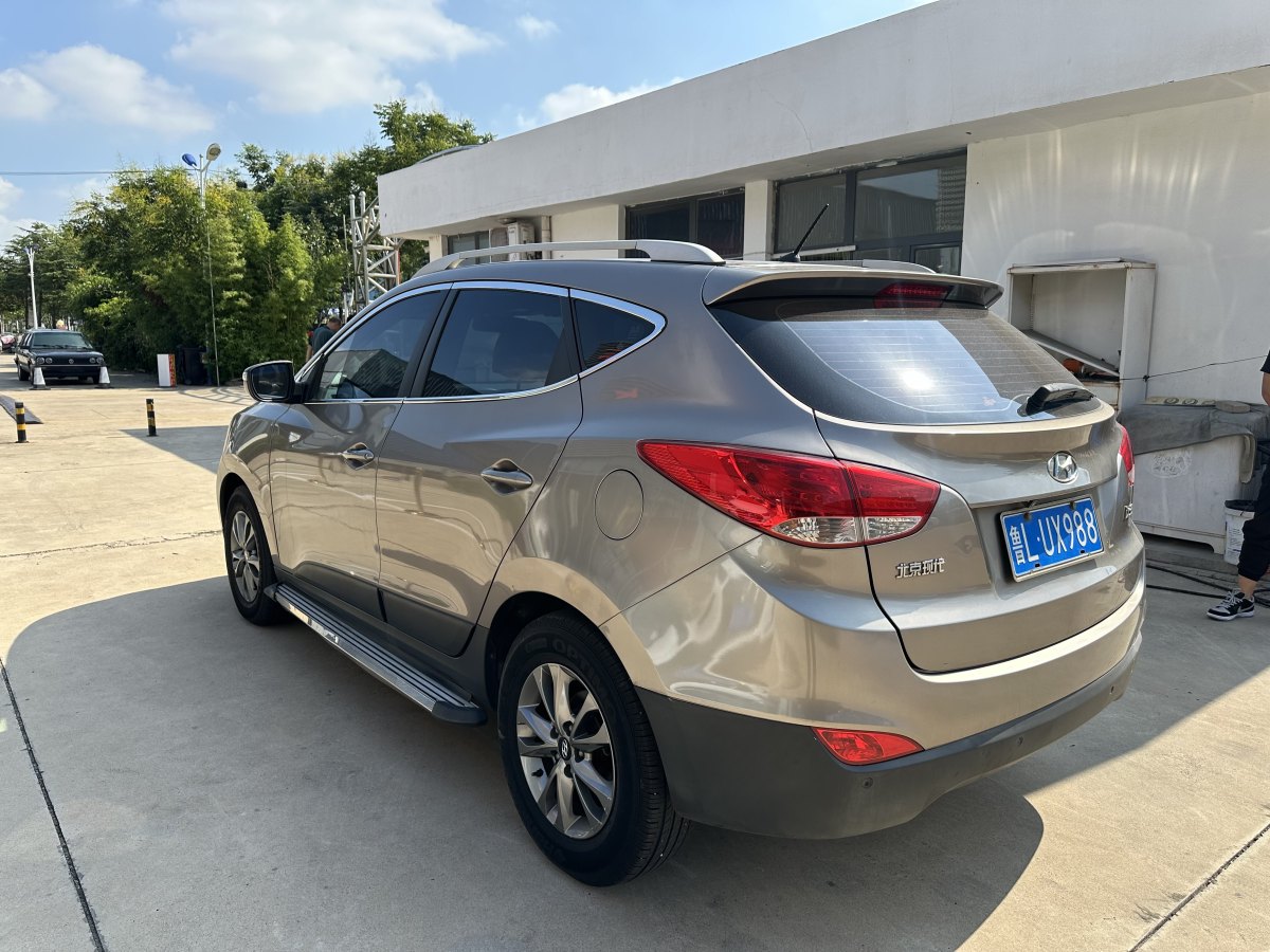 现代 ix35  2015款 2.0L 自动两驱舒适型 国V图片