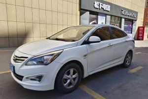 瑞納 現(xiàn)代 1.4L 自動(dòng)領(lǐng)先型GLX