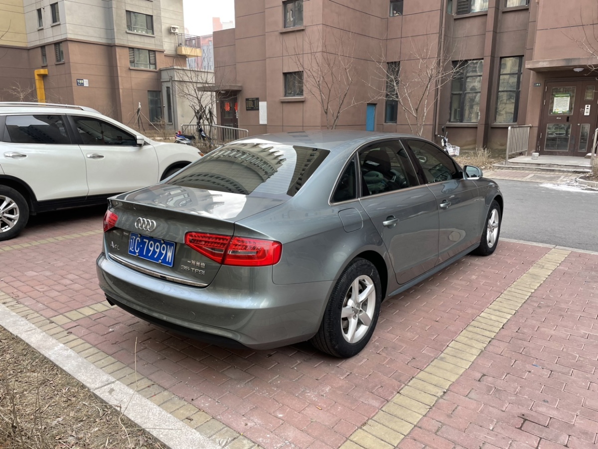 奧迪 奧迪A4L  2013款 35 TFSI 自動(dòng)舒適型圖片