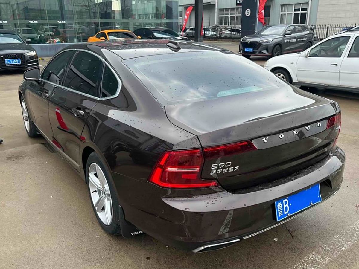 沃爾沃 S90  2018款 T4 智遠(yuǎn)版圖片