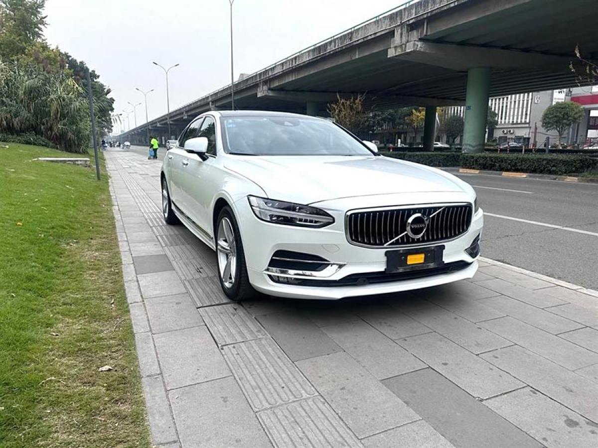 沃爾沃 S90  2020款 改款 T5 智逸豪華版圖片