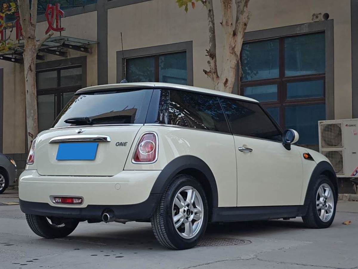 MINI MINI  2013款 1.6L ONE 限量第二款圖片