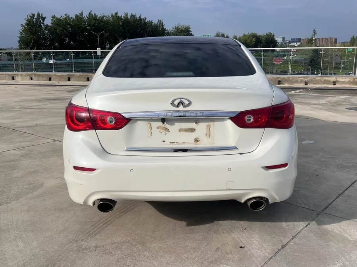 英菲尼迪 Q50L  2016款 2.0T 悅享版圖片