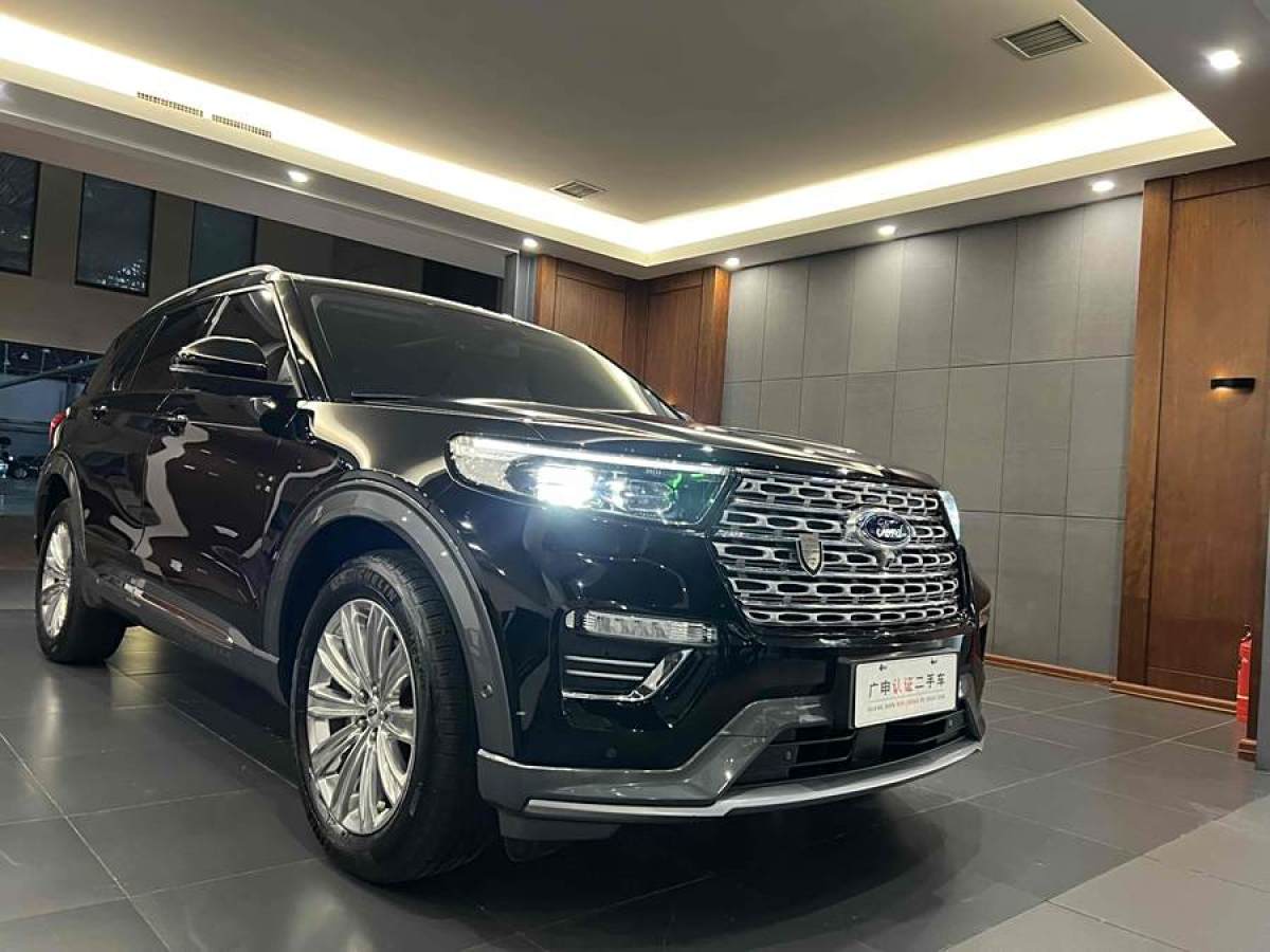 福特 探險(xiǎn)者  2023款 EcoBoost 285 四驅(qū)鈦金版 6座圖片