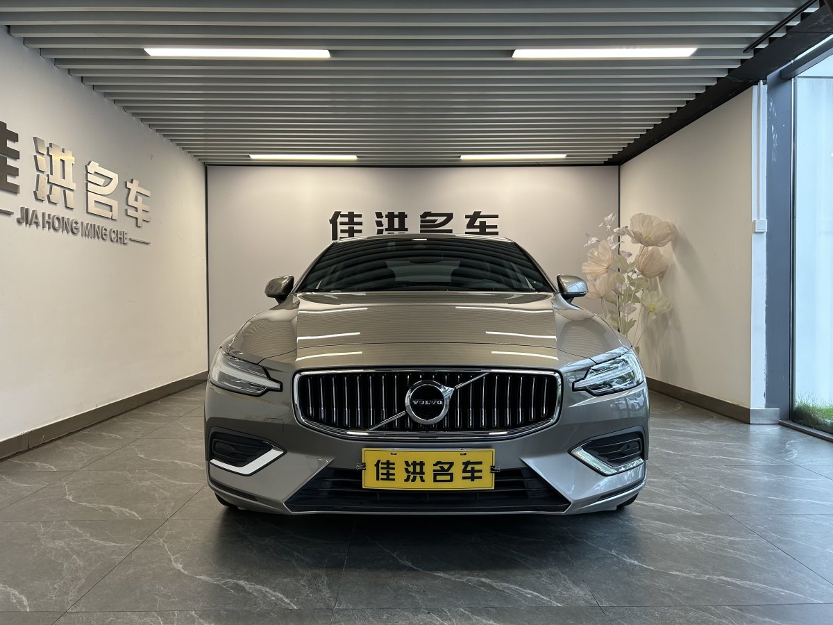 沃爾沃 S60L  2022款 B4 智遠豪華版圖片