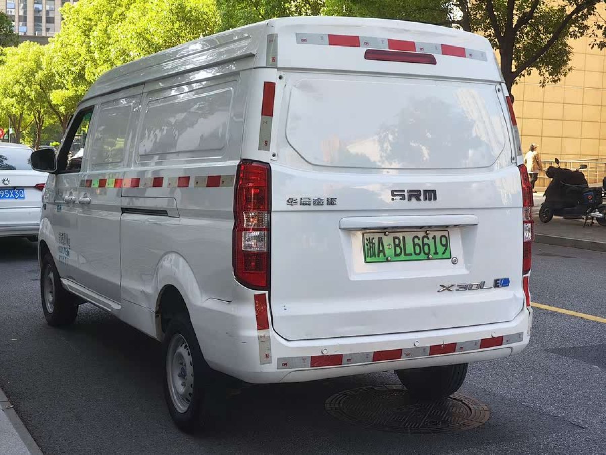 SRM鑫源 鑫源X30LEV  2022款 標(biāo)準(zhǔn)型封窗圖片