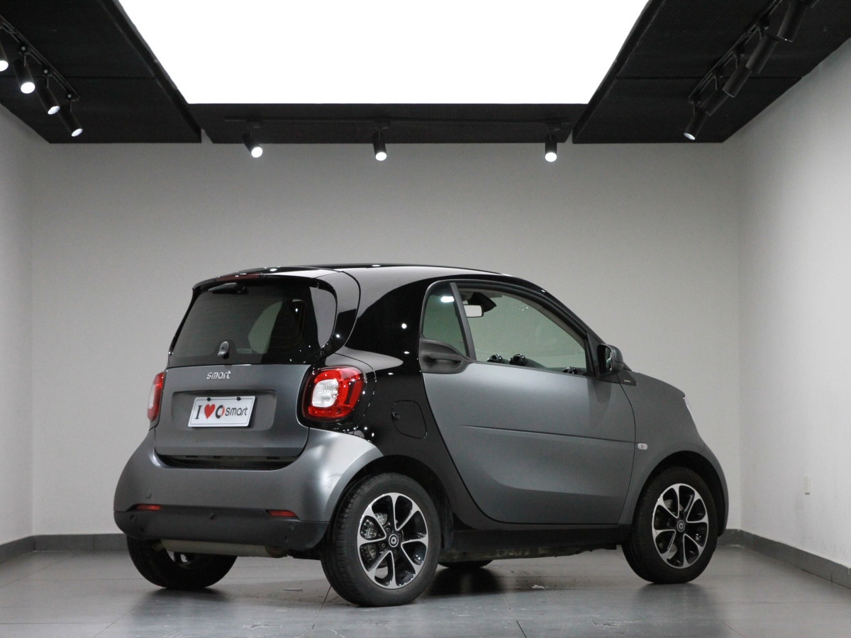 smart fortwo  2011款 1.0 MHD 硬頂激情版圖片