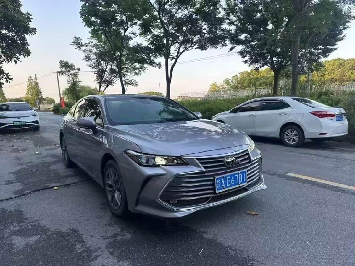 豐田 亞洲龍  2022款 2.0L 豪華版圖片