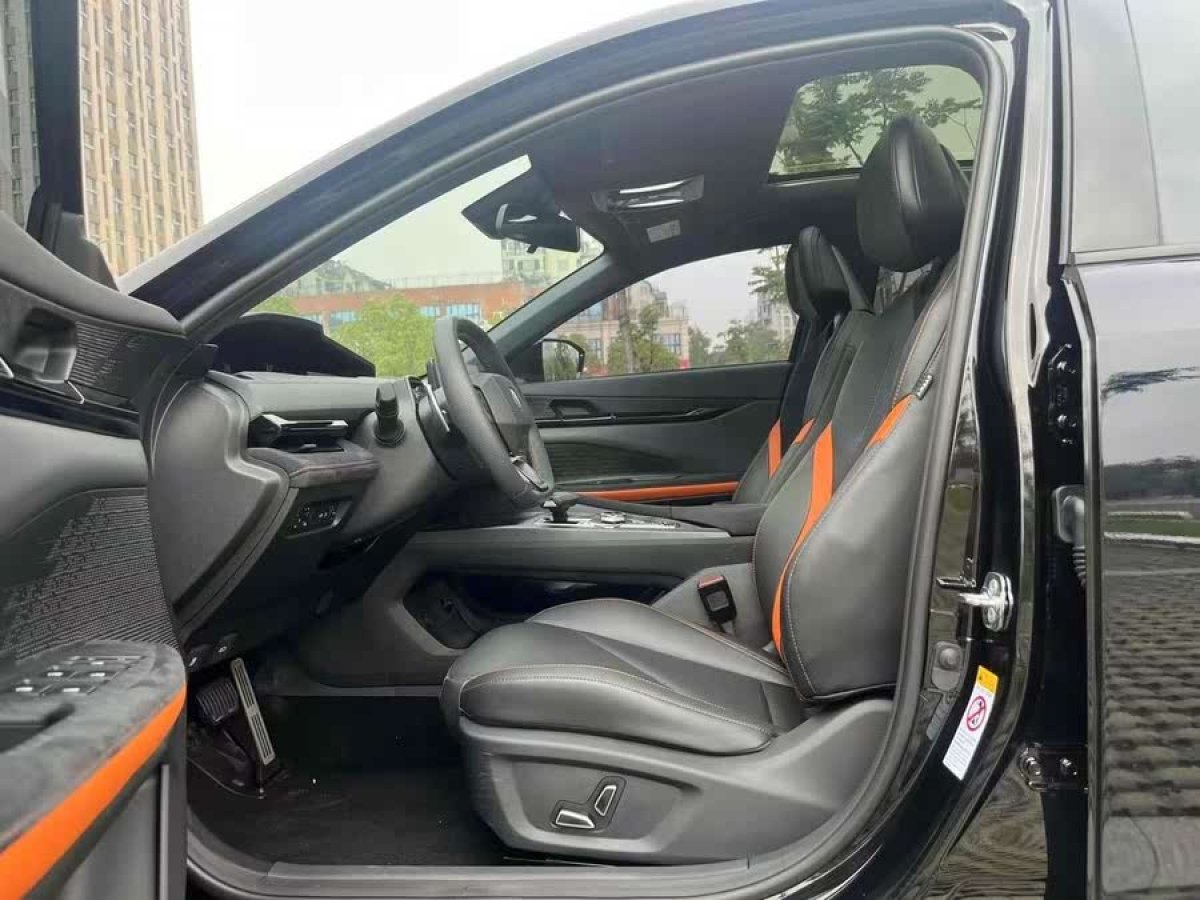長(zhǎng)安 長(zhǎng)安UNI-V  2022款 1.5T 運(yùn)動(dòng)版圖片