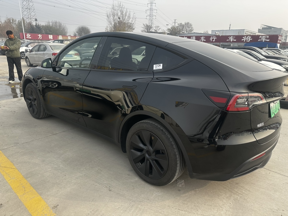 特斯拉 Model Y  2024款 后輪驅(qū)動版圖片