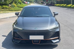 長(zhǎng)安UNI-V 長(zhǎng)安 1.5T 運(yùn)動(dòng)版
