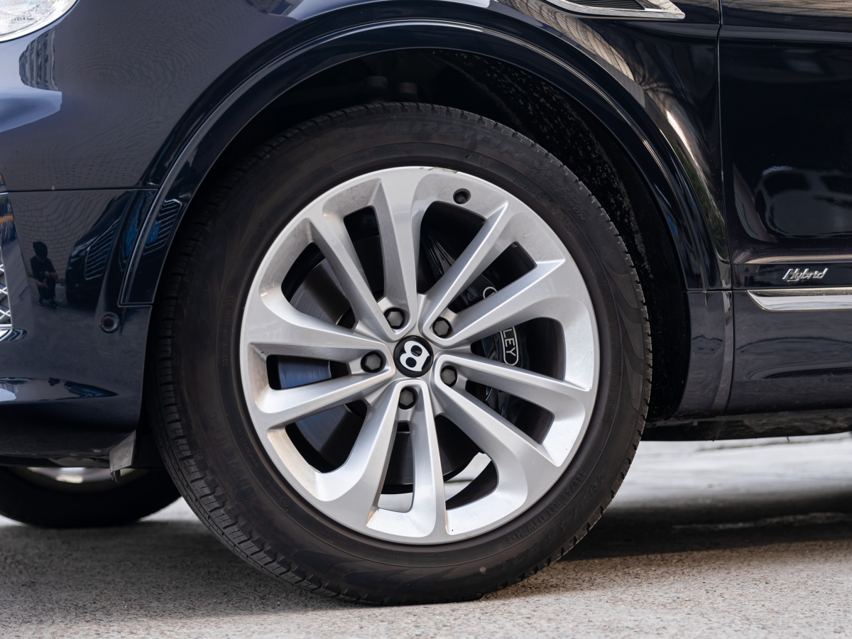 賓利 添越PHEV  2021款 3.0T PHEV圖片