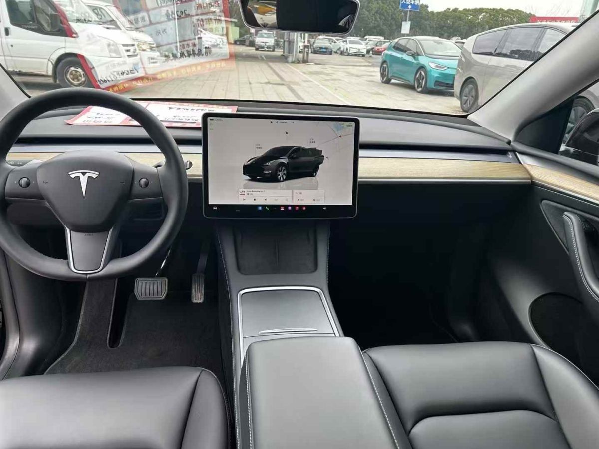 特斯拉 Model S  2023款 三電機(jī)全輪驅(qū)動(dòng) Plaid版圖片