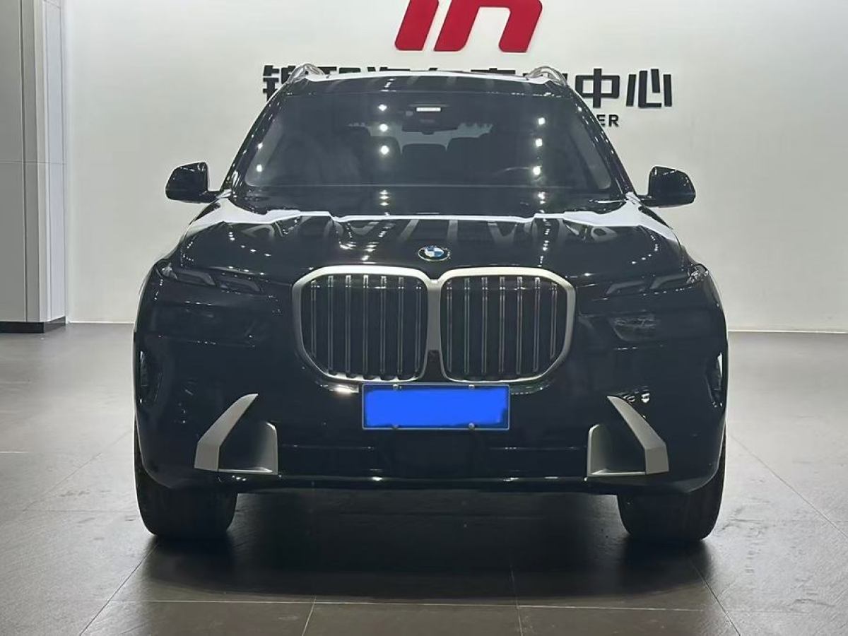 寶馬 寶馬X7  2023款 xDrive40i 領(lǐng)先型豪華套裝圖片