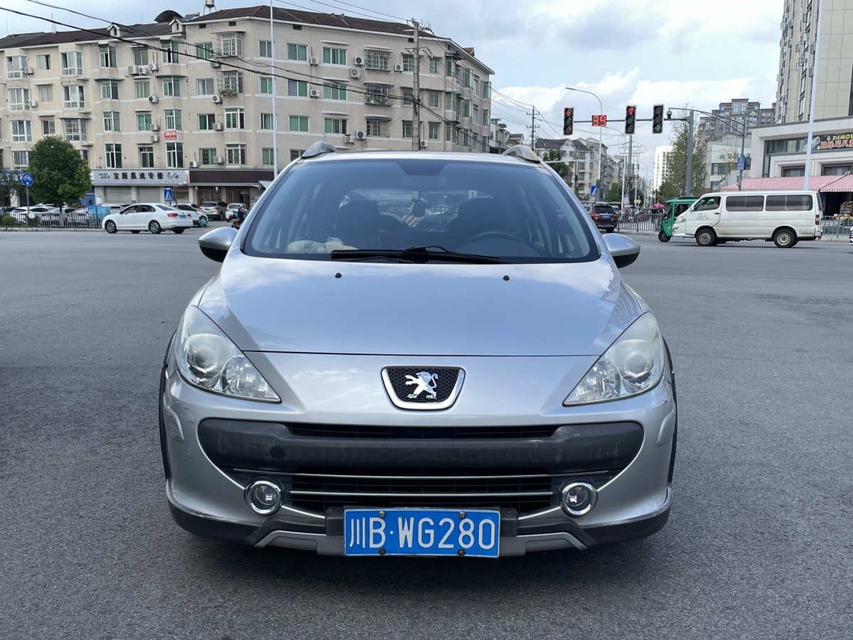 標(biāo)致 307  2013款 1.6L 手動(dòng)CROSS圖片