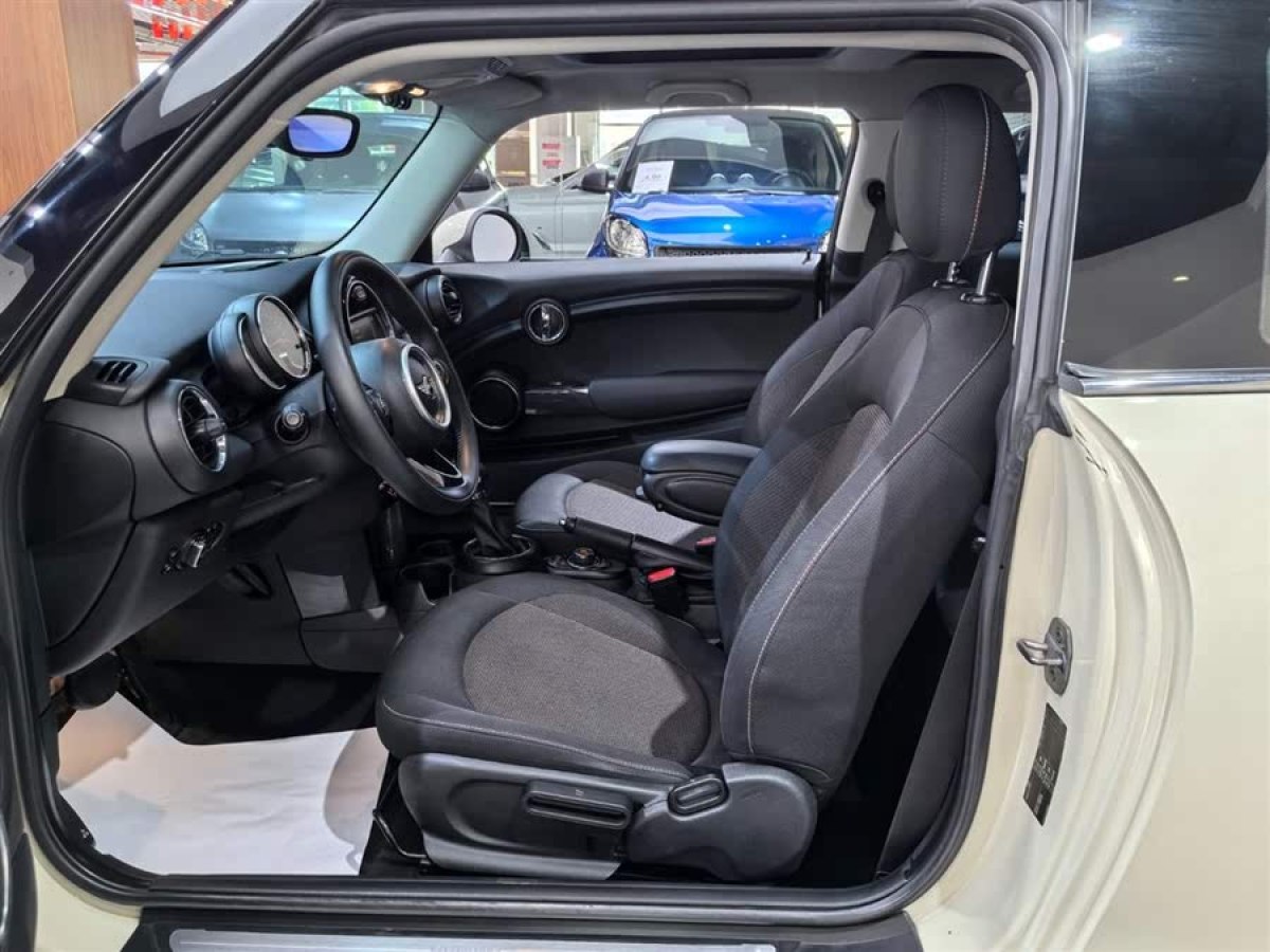 MINI MINI  2016款 1.2T ONE 先鋒派圖片