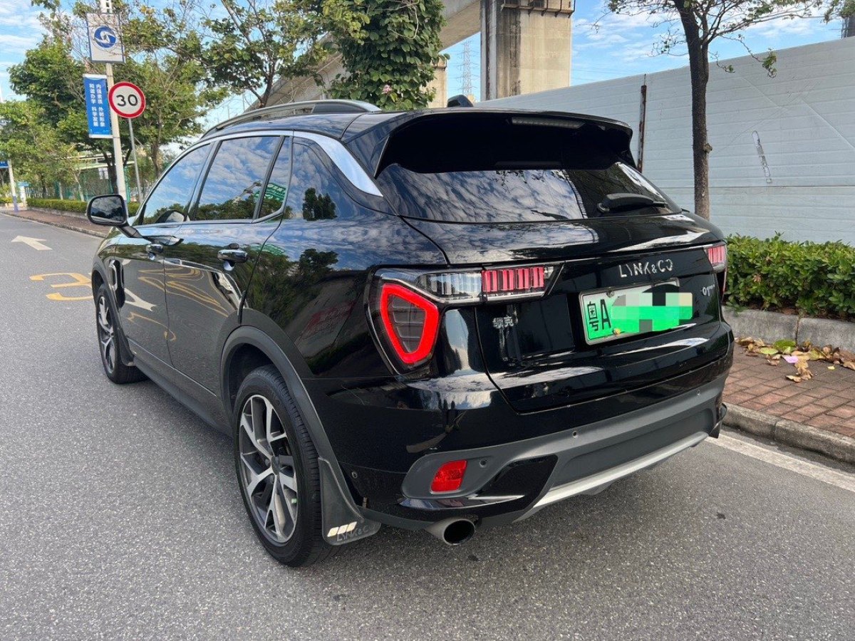 領(lǐng)克 領(lǐng)克01新能源  2019款  1.5T PHEV 勁Pro 國VI圖片