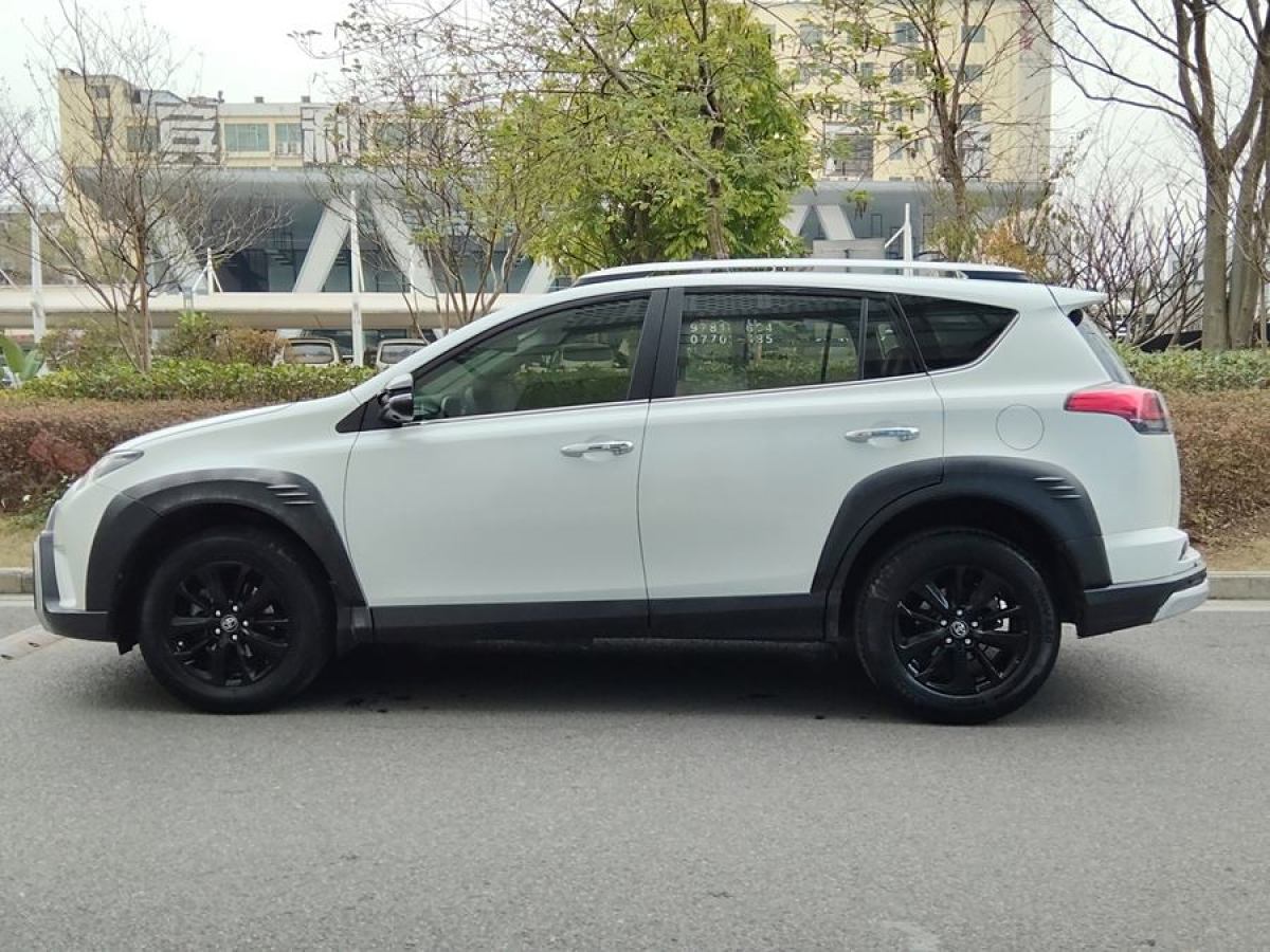 2019年4月豐田 RAV4榮放  2019款 2.0L CVT兩驅(qū)風(fēng)尚X限量版 國(guó)VI