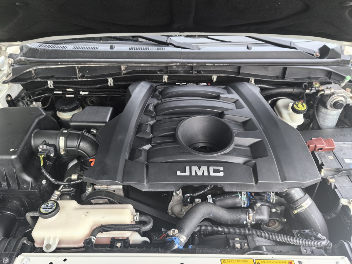 江铃 域虎7  2017款 2.4T经典版柴油四驱超豪华型长轴JX4D24A5L图片