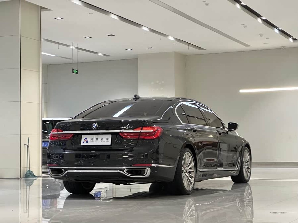 寶馬 寶馬7系  2018款 740Li 領(lǐng)先型 卓越套裝圖片