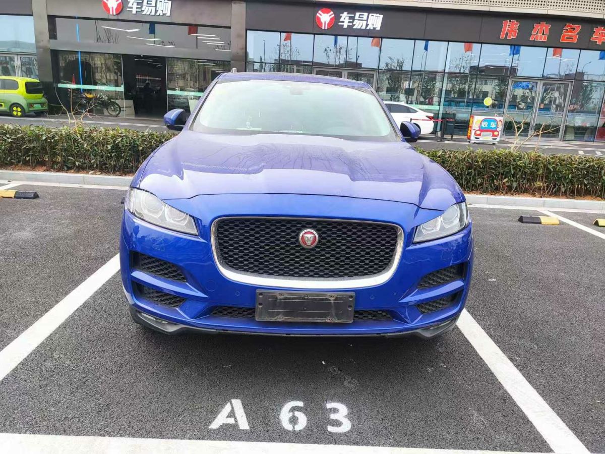 捷豹 XE  2018款 2.0T 200PS 兩驅(qū)R-Sport運(yùn)動版圖片