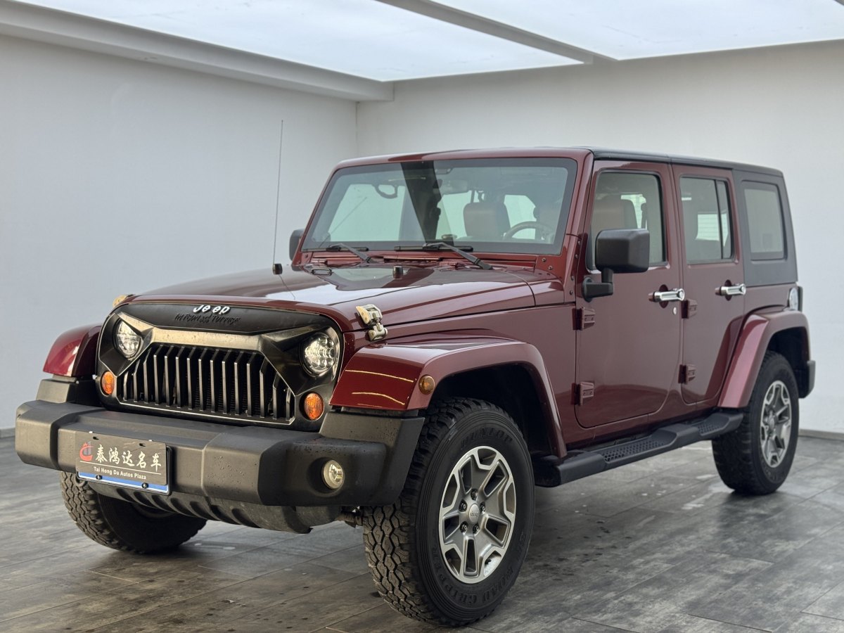 2010年9月Jeep 牧馬人  2010款 3.8L Sahara 四門版