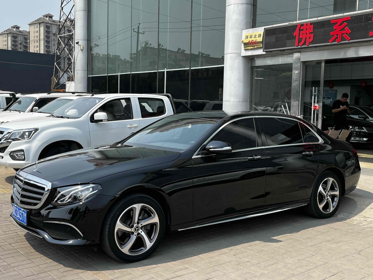 奔馳 奔馳E級  2020款 改款 E 260 L 運動型 4MATIC圖片