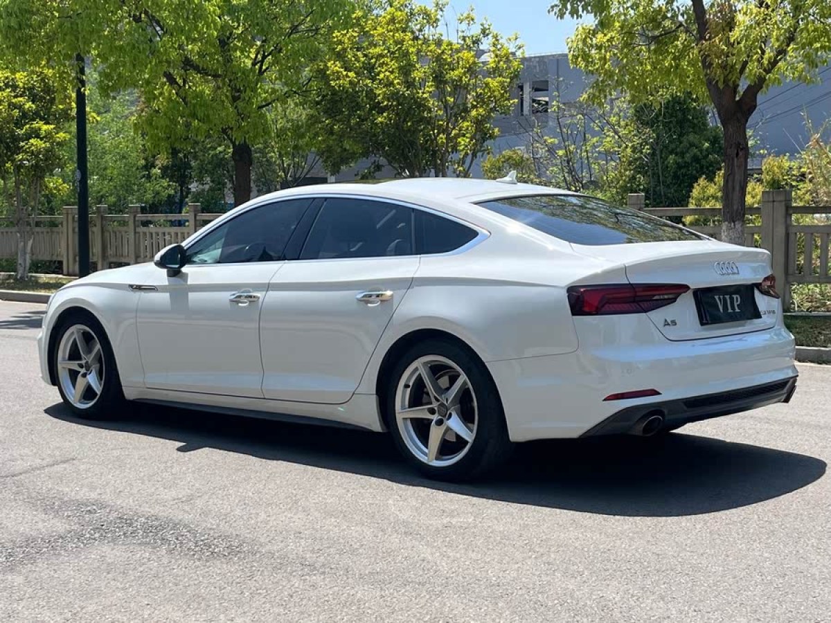 奧迪 奧迪A5  2019款 Sportback 40 TFSI 時(shí)尚型圖片
