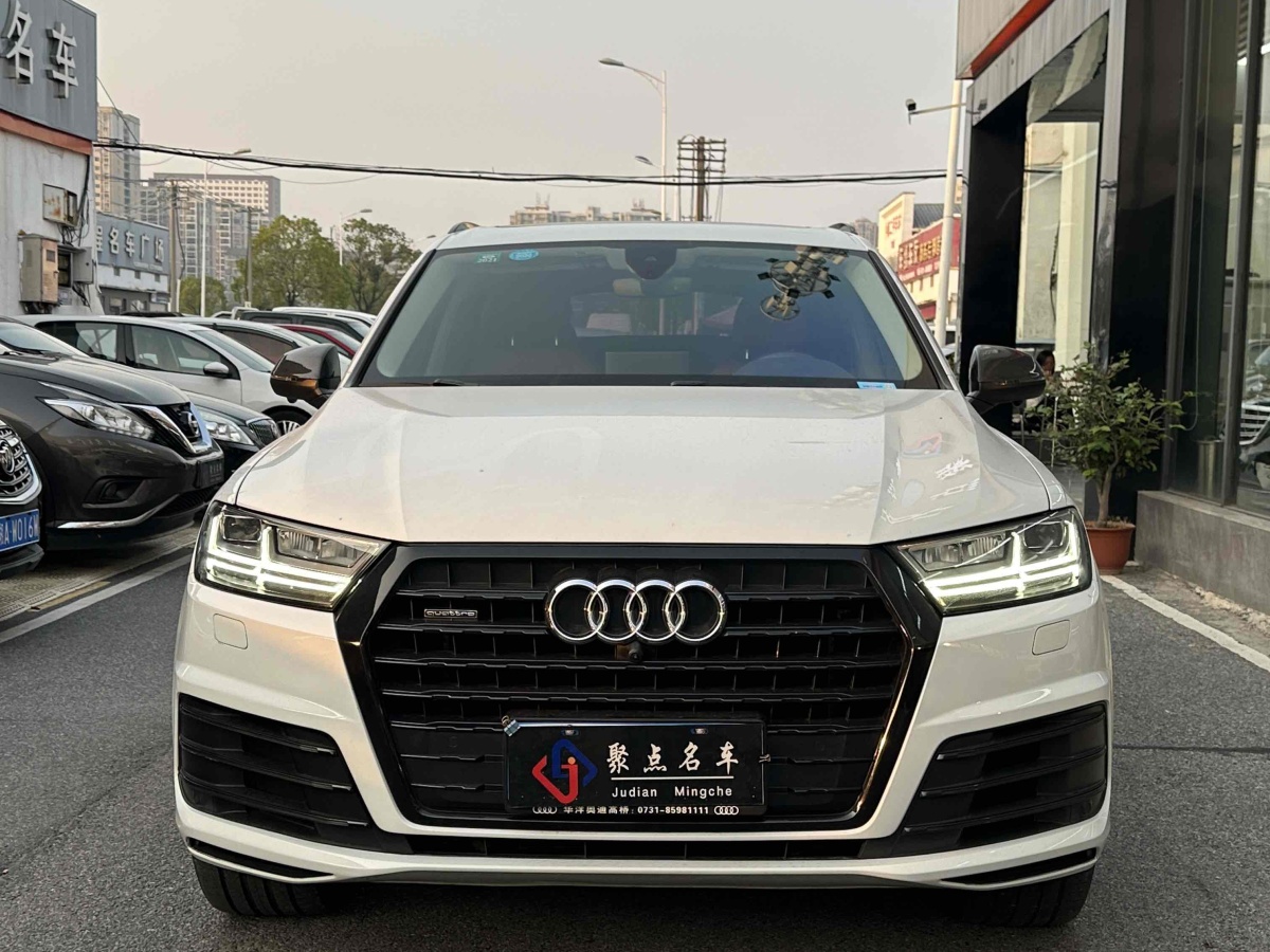 奧迪 奧迪Q7  2016款 45 TFSI S line運(yùn)動(dòng)型圖片