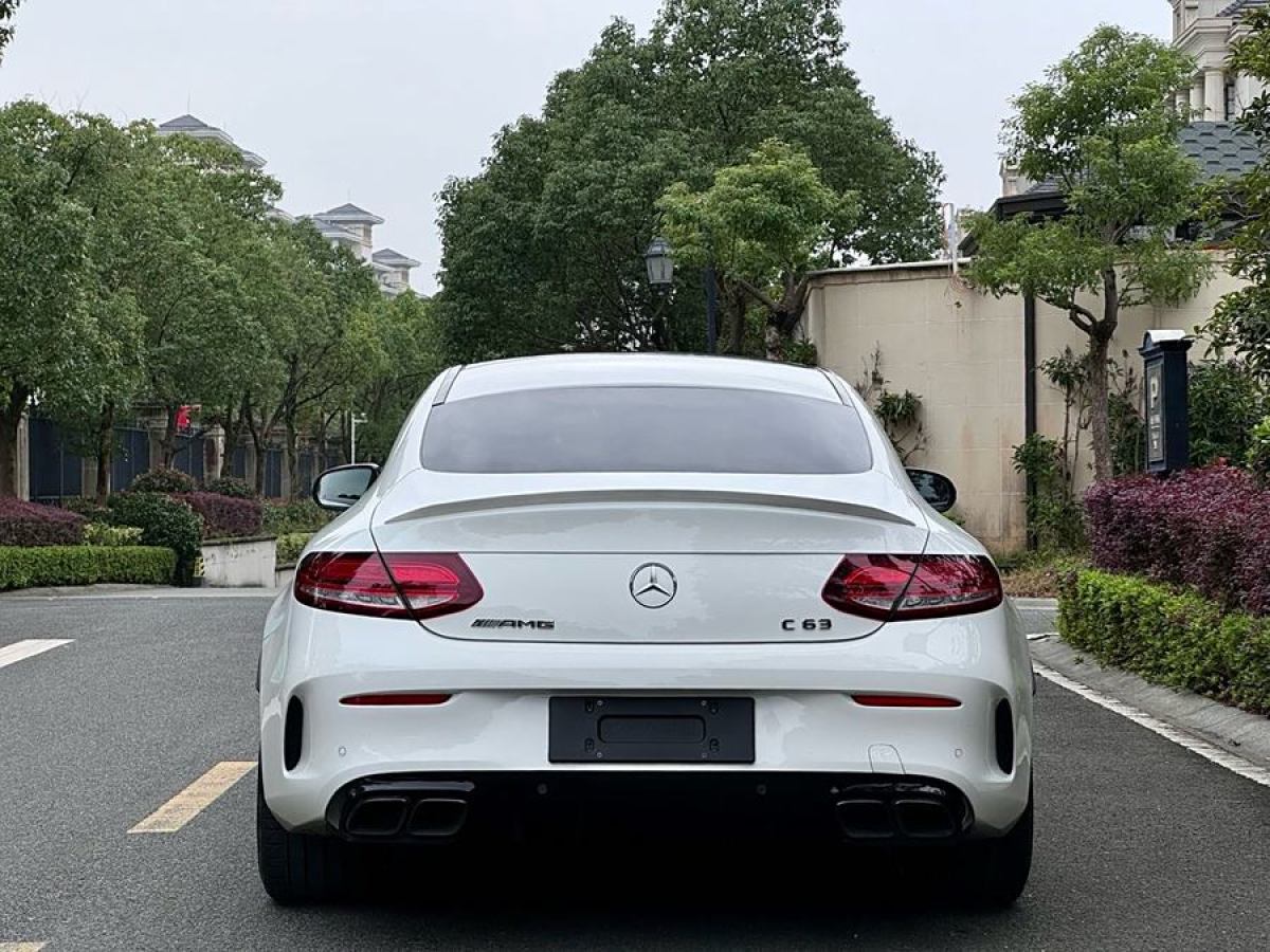 奔馳 奔馳C級(jí)AMG  2019款 AMG C 63 轎跑車圖片