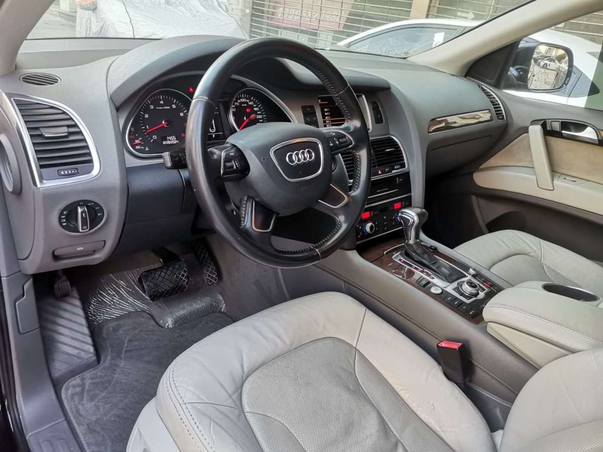 奧迪 奧迪Q7  2012款 3.0 TDI 專享型圖片