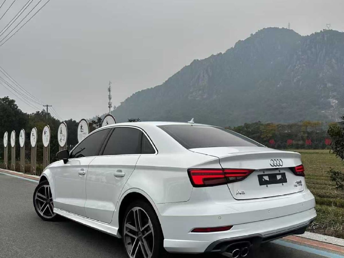 奧迪 奧迪A3  2019款 A3 35TFSI Limousine時(shí)尚型圖片