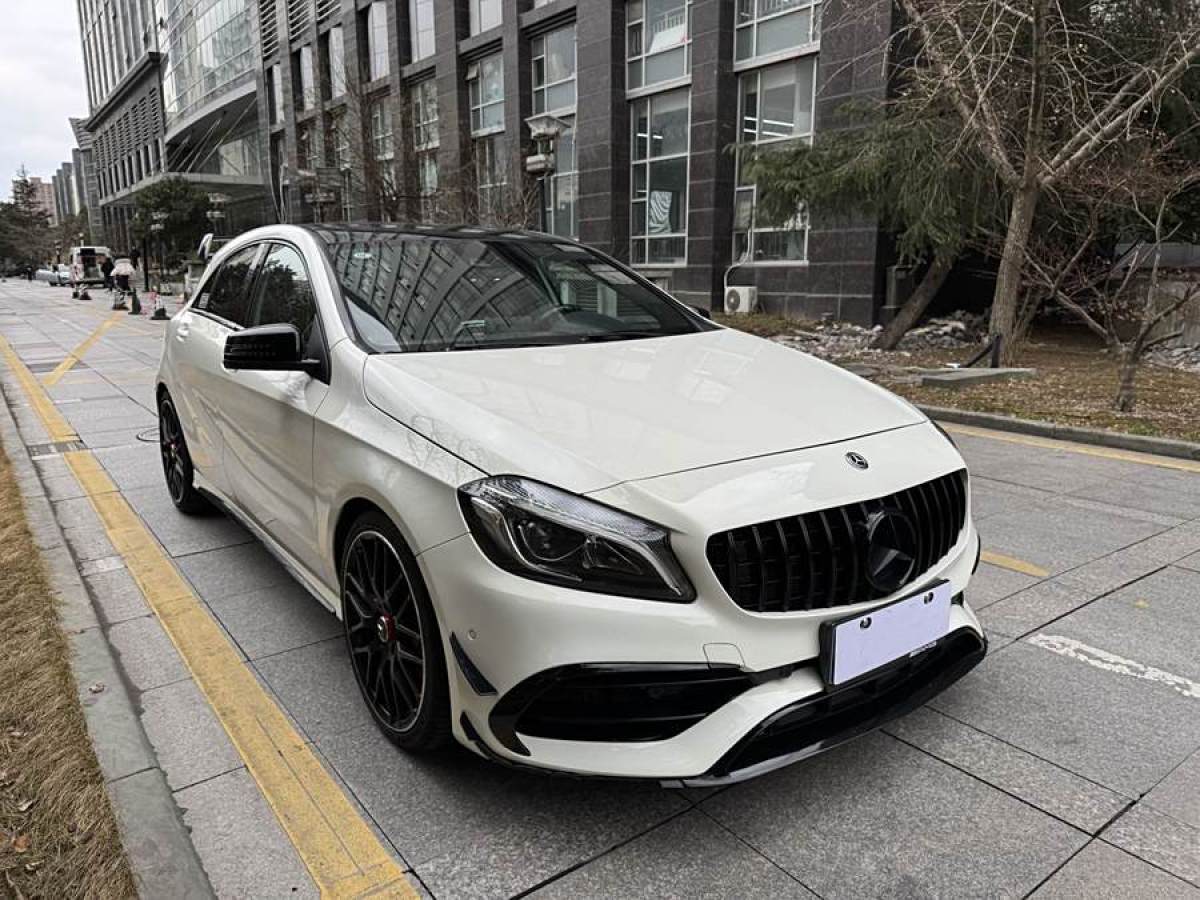 奔馳 奔馳A級AMG  2016款 AMG A 45 4MATIC圖片