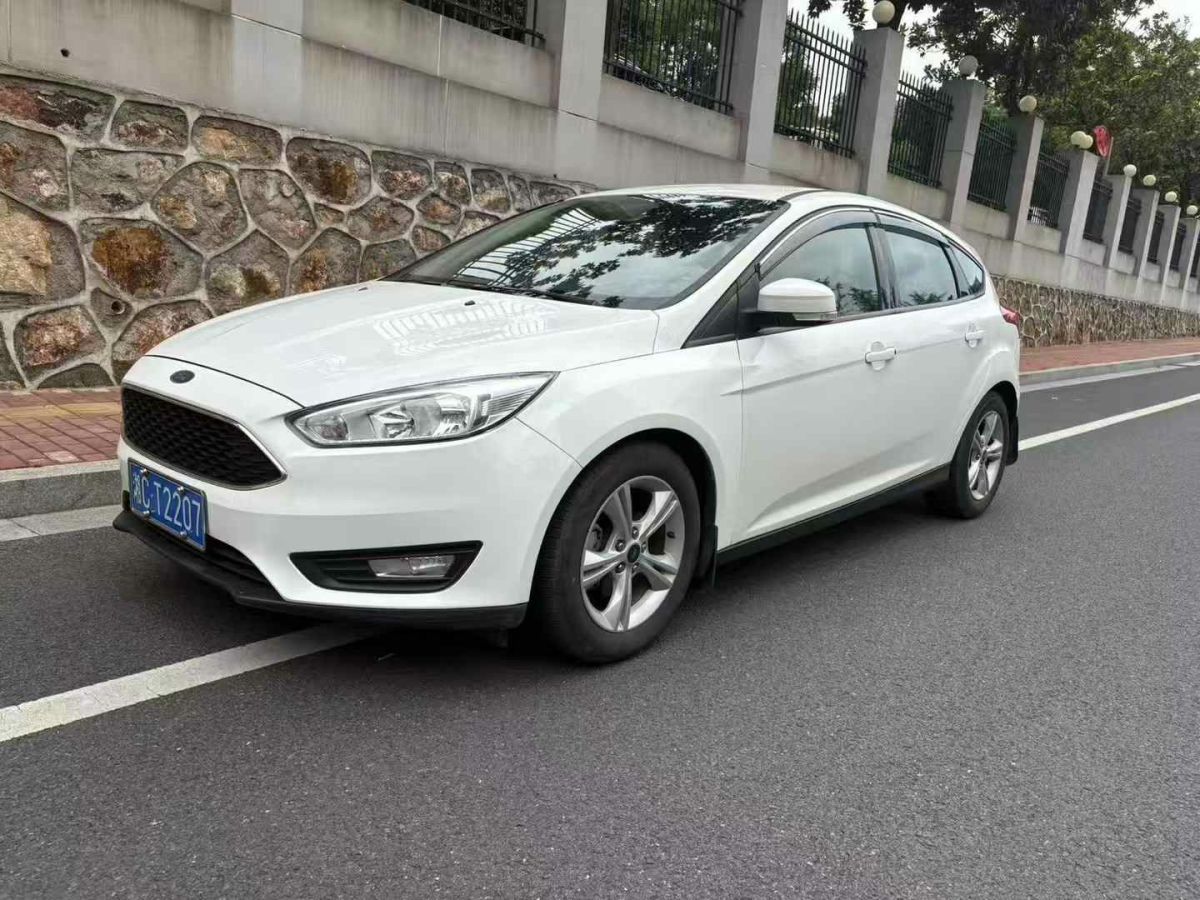 福特 ?？怂? 2017款 1.5T CTCC 白黑限量版圖片