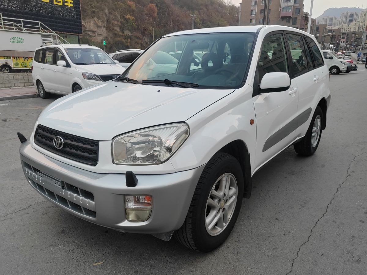 2002年4月豐田 RAV4  2004款 2.0 五門