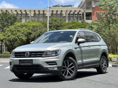 2017年8月 大眾 途觀L 330TSI 自動兩驅(qū)豪華版圖片
