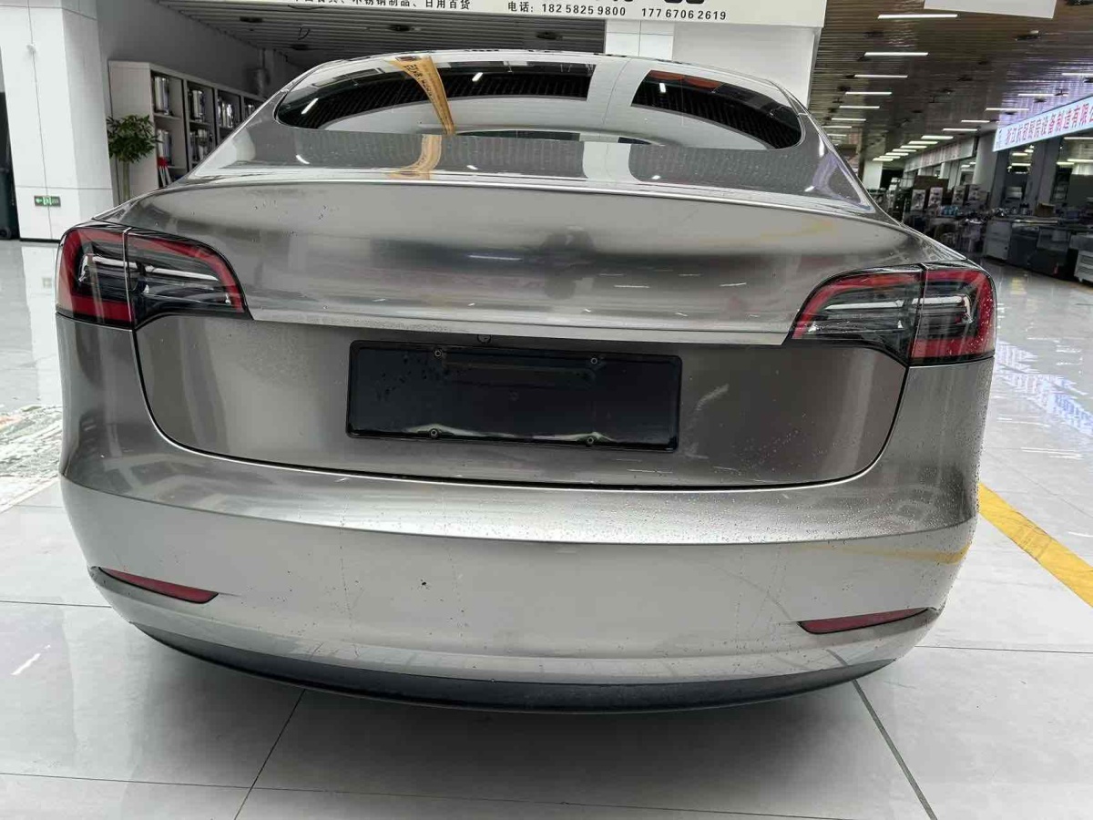 特斯拉 Model 3  2022款 改款 后輪驅(qū)動版圖片