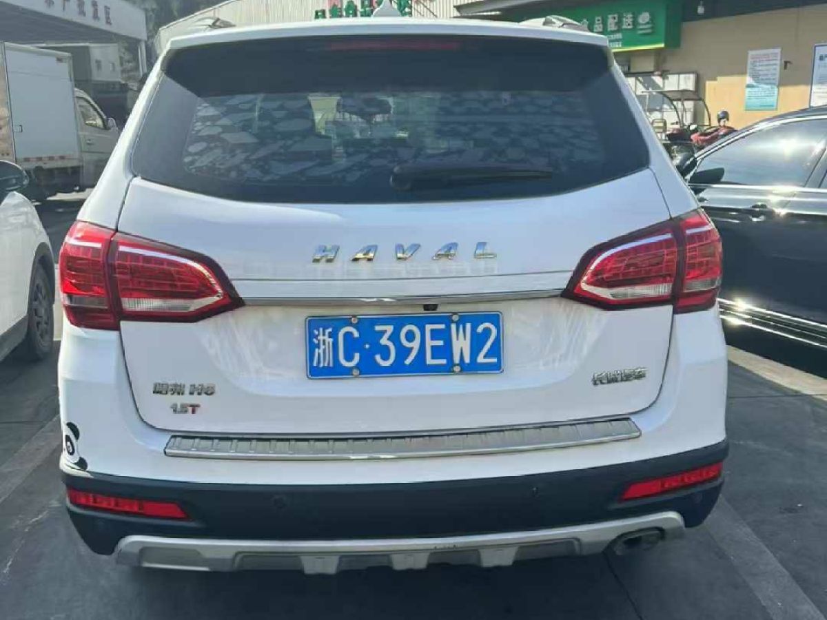 哈弗 H6  2018款 紅標(biāo)H6 COUPE 1.5T DCT兩驅(qū)豪華型圖片