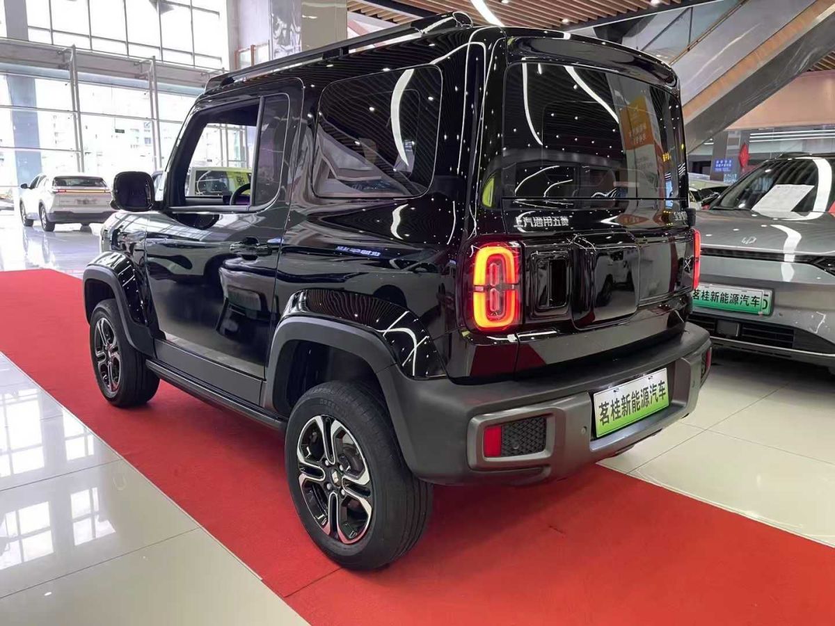 寶駿 五菱榮光S  2023款 1.5L 基本型封窗車 2座圖片