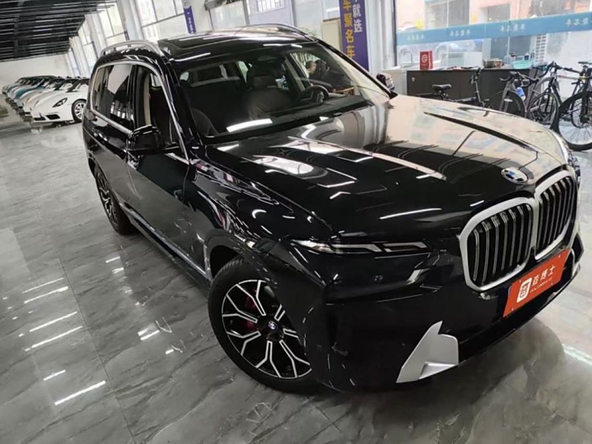 寶馬 寶馬X7  2024款 xDrive40i 領(lǐng)先型豪華套裝圖片